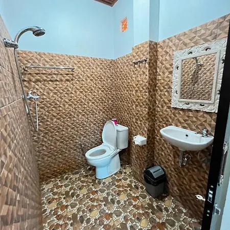 Nano Ari Homestay And Art Class Ubud  Exterior photo